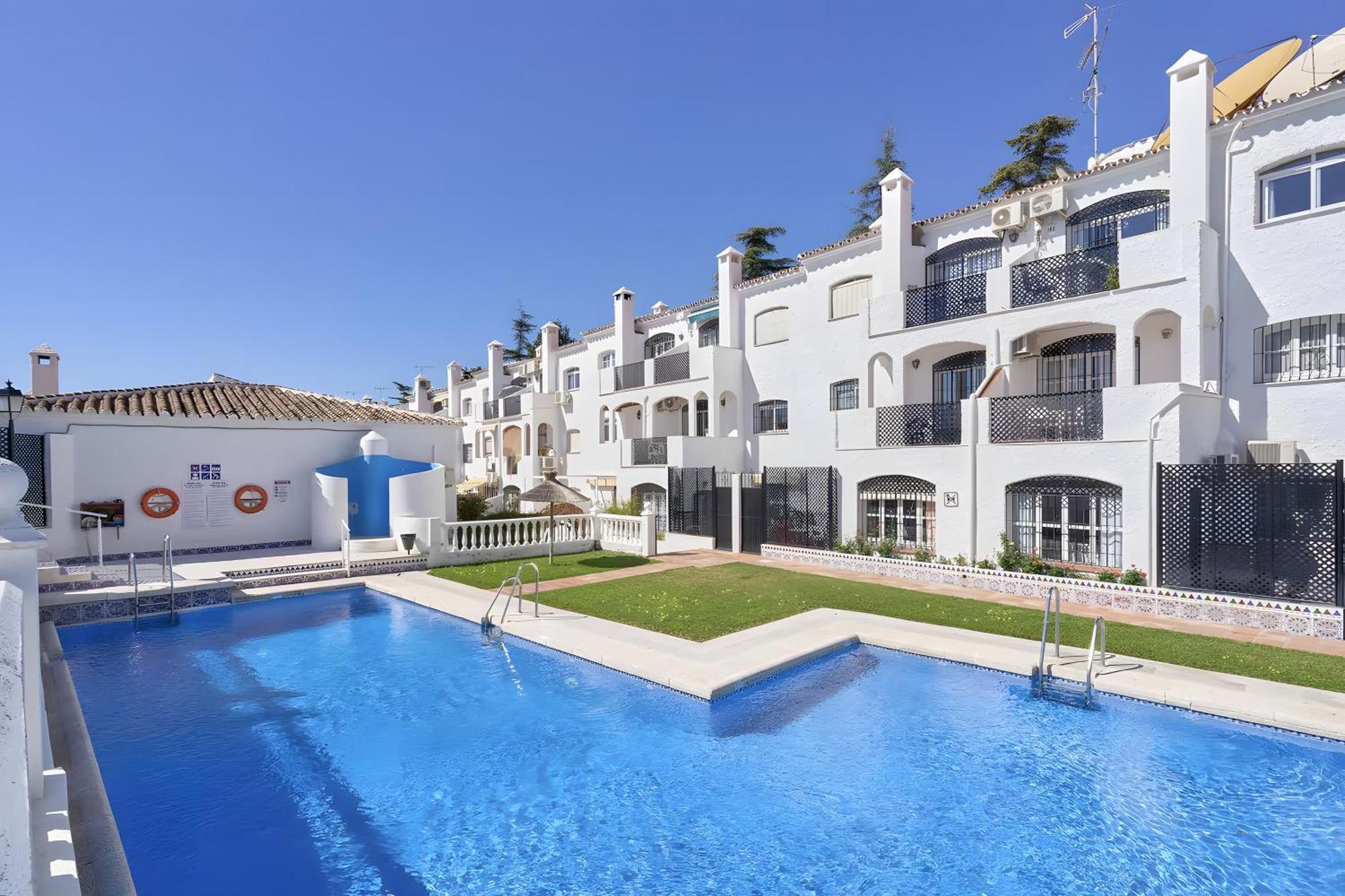 Casa Lena Town House With Pool Nerja Exterior foto